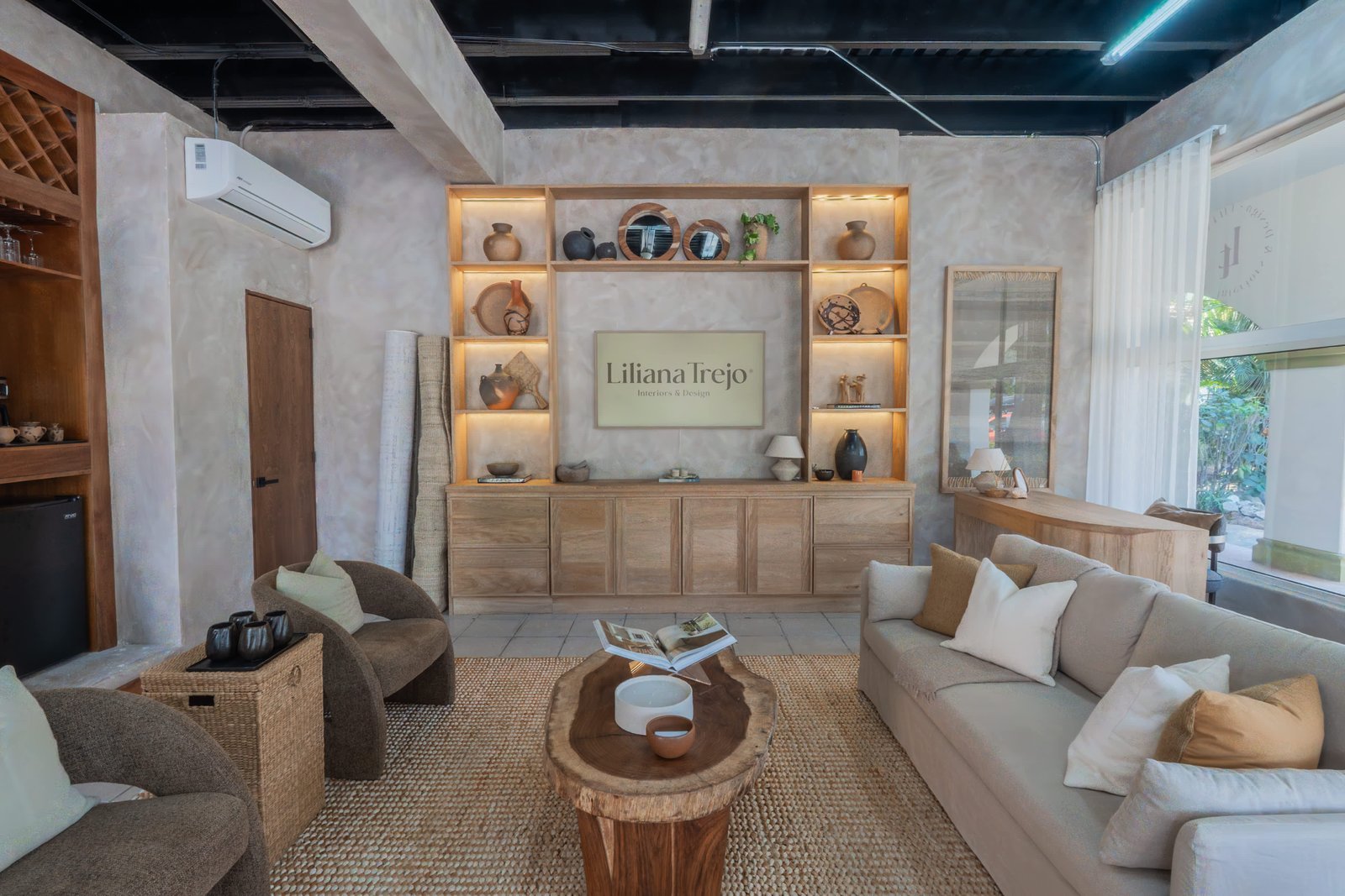 Showroom